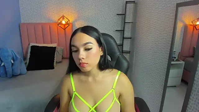 Snapshot of MOLLYSPENCER1 chatting on 23, 4, 2026 MOLLYSPENCER1 online show from 23, 4, 2026
