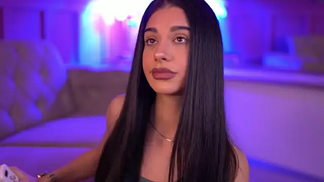 Snapshot of ArinaCarter chatting on 28, 9, 2025 ArinaCarter online show from 28, 9, 2025