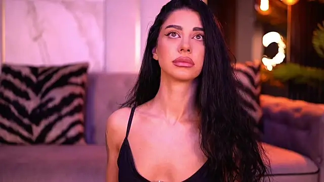 Snapshot of ArinaCarter chatting on 28, 10, 2025 ArinaCarter online show from 28, 10, 2025