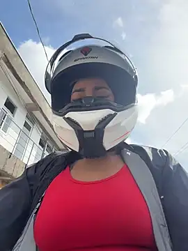 AlannaEvons online show from 15, 4, 2026