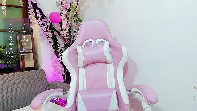 emma ayala online show from 4, 3, 2026