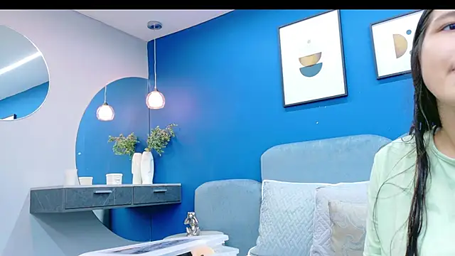 Ashley Evans22 online show from 18, 11, 2025