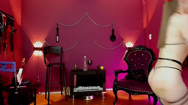 Snapshot of Greciaa_Romaa chatting on 19, 6, 2026 Greciaa Romaa online show from 19, 6, 2026