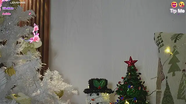 Roxybeautyy online show from 3, 12, 2025