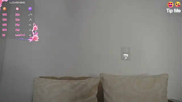 Roxybeautyy online show from 24, 3, 2026