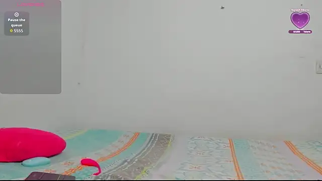 Snapshot of woman_rosse chatting on 2, 10, 2025 woman rosse online show from 2, 10, 2025