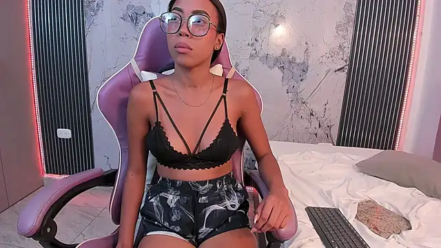 Snapshot of Mia_Duarte1 chatting on 14, 6, 2026 Mia Duarte1 online show from 14, 6, 2026