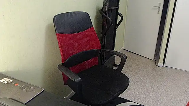 Snapshot of blueandwhite1 chatting on 7, 2, 2026 blueandwhite1 online show from 7, 2, 2026