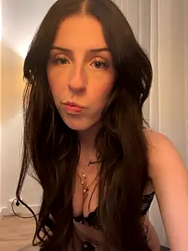 lisapeperoni online show from 25, 9, 2025