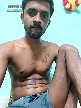 Snapshot of ShinuRoy chatting on 15, 10, 2025 ShinuRoy online show from 15, 10, 2025