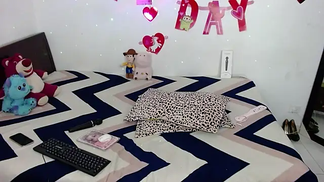 Zoe small online show from 26, 2, 2026