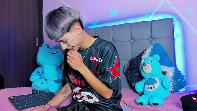 Snapshot of Playboy_Andersex chatting on 10, 9, 2025 Playboy Andersex online show from 10, 9, 2025