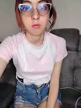 AnnieSparkle online show from 12, 9, 2025