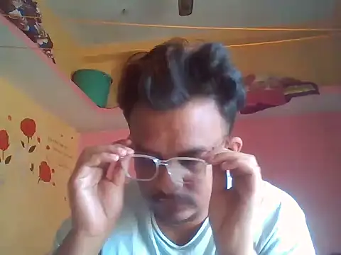 Nihaal17 online show from 3, 12, 2025