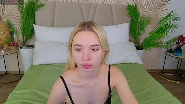 RachelColon online show from 19, 9, 2025