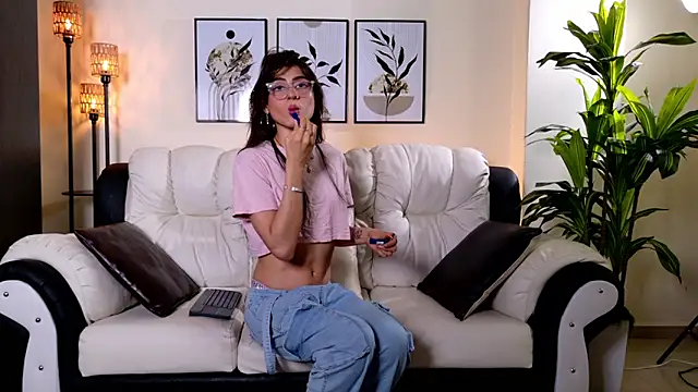 Violeta Foxz online show from 19, 6, 2026