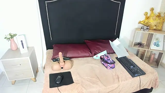 Snapshot of LucianaBlackwell chatting on 24, 2, 2026 LucianaBlackwell online show from 24, 2, 2026