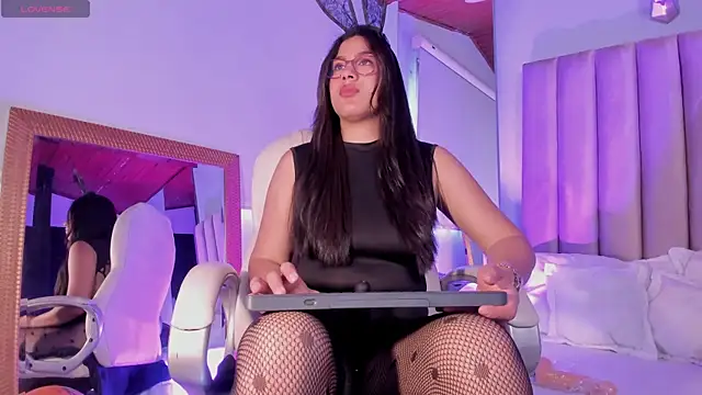 Karoline21 online show from 13, 10, 2025