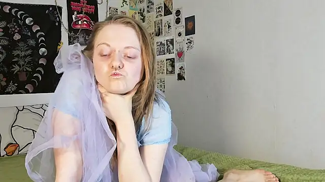 WonderConnie1 online show from 14, 9, 2025