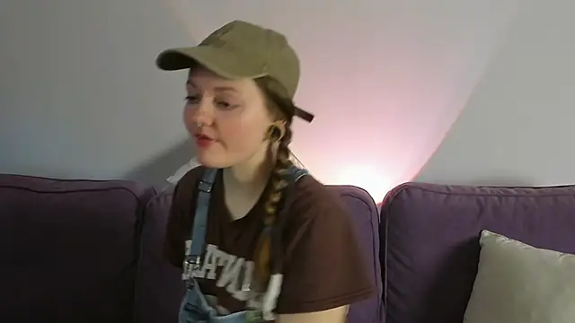 WonderConnie1 online show from 23, 9, 2025