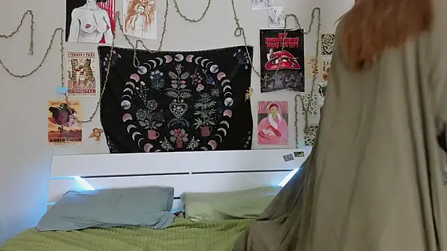 WonderConnie1 online show from 13, 11, 2025