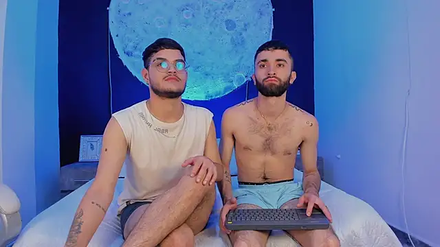 Snapshot of marcoAndMathew chatting on 16, 9, 2025 marcoAndMathew online show from 16, 9, 2025