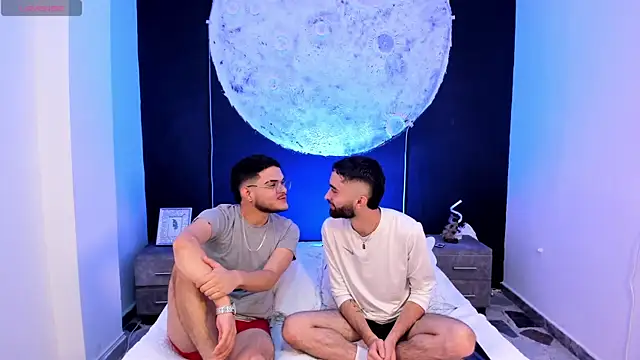Snapshot of marcoAndMathew chatting on 19, 9, 2025 marcoAndMathew online show from 19, 9, 2025