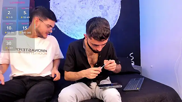 Snapshot of marcoAndMathew chatting on 27, 9, 2025 marcoAndMathew online show from 27, 9, 2025