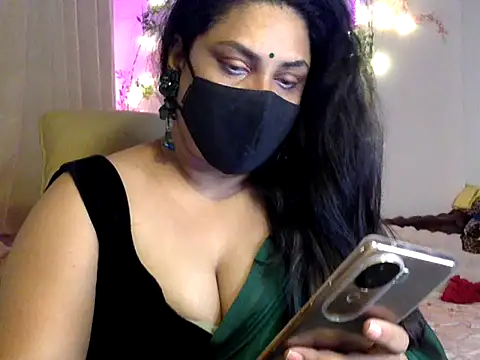 Indian queen007 online show from 27, 5, 2026