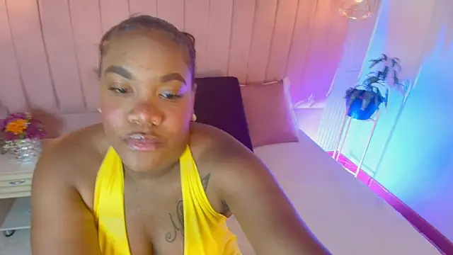Snapshot of Chloee_Miller1 chatting on 7, 10, 2025 Chloee Miller1 online show from 7, 10, 2025