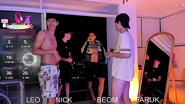 Handsomeboyss19 online show from 9, 9, 2025