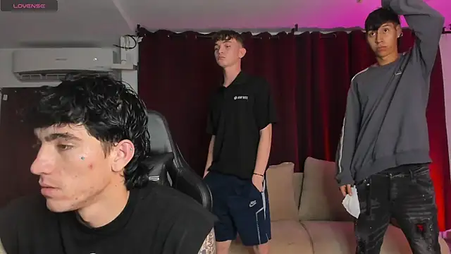 Handsomeboyss19 online show from 30, 9, 2025