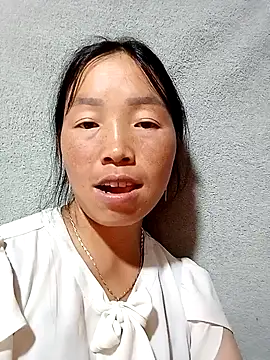 Snapshot of hera-00 chatting on 29, 9, 2025 hera-00 online show from 29, 9, 2025