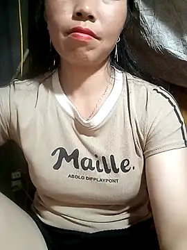 Snapshot of hera-00 chatting on 2, 10, 2025 hera-00 online show from 2, 10, 2025