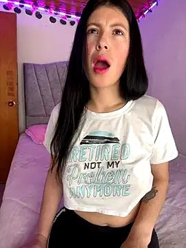 Mia salinass online show from 26, 9, 2025