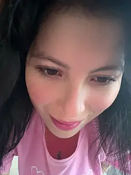 Mia salinass online show from 1, 7, 2026