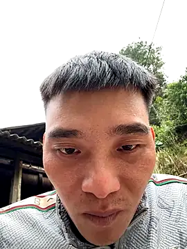 Snapshot of Chao_xxx chatting on 31, 10, 2025 Chao xxx online show from 31, 10, 2025