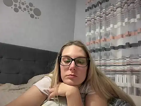 NikexPretty online show from 4, 10, 2025