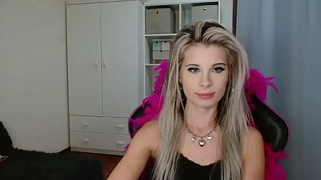 KristineGlow online show from 21, 10, 2025