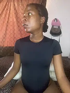 Snapshot of Crazyqueenxxx chatting on 5, 2, 2026 Crazyqueenxxx online show from 5, 2, 2026