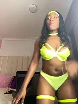 Snapshot of Sophia_moons chatting on 18, 9, 2025 Sophia moons online show from 18, 9, 2025