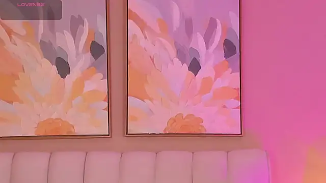 MiaTaylorSweet online show from 8, 4, 2026