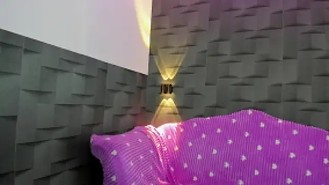 VeraGarnier online show from 12, 3, 2026