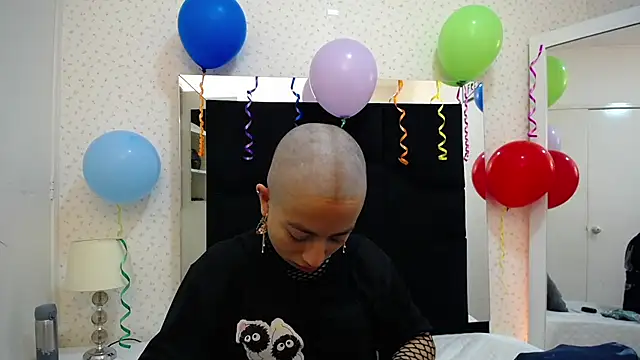 LunaRichy  online show from 24, 9, 2025