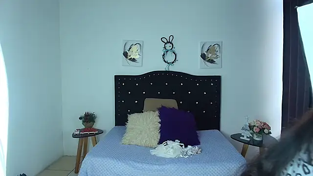 SammySmall F w online show from 15, 12, 2025