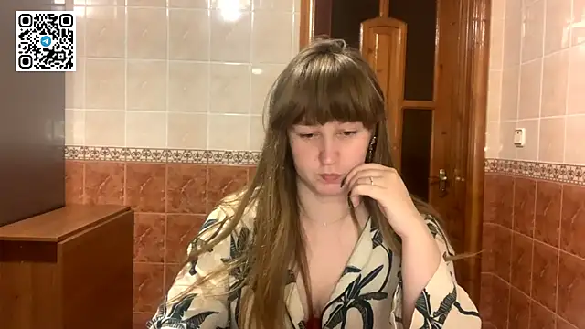 MaroonMoon  online show from 28, 11, 2025