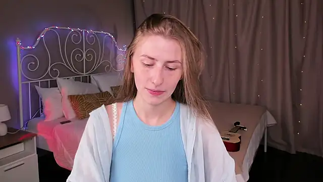 VesperaCeleste online show from 18, 9, 2025