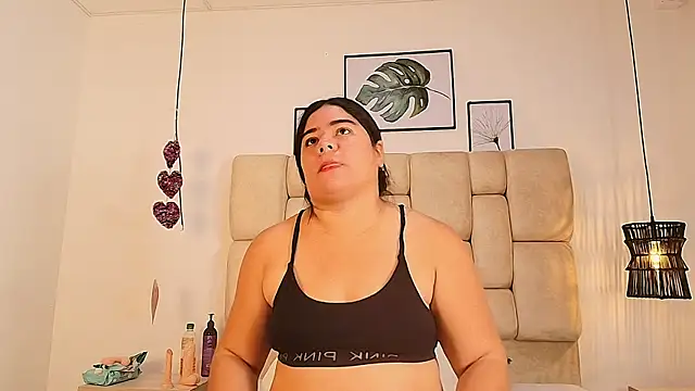 elizawiliamst online show from 23, 9, 2025