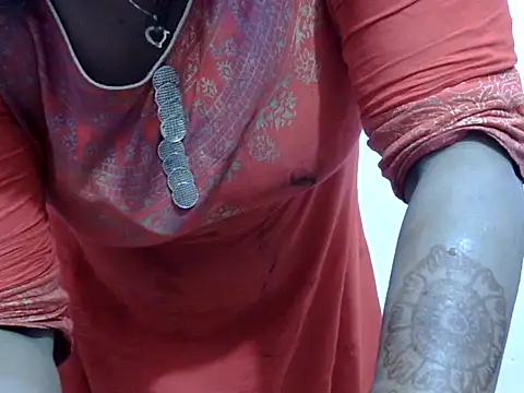 Snapshot of Rooshami_hot01 chatting on 23, 9, 2025 Rooshami hot01 online show from 23, 9, 2025