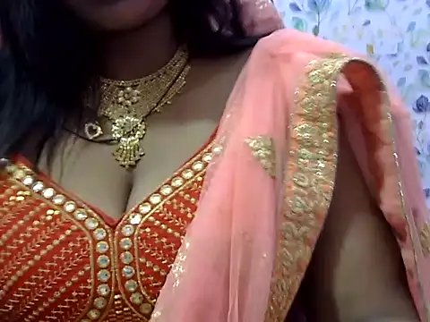 Snapshot of Rooshami_hot01 chatting on 10, 10, 2025 Rooshami hot01 online show from 10, 10, 2025